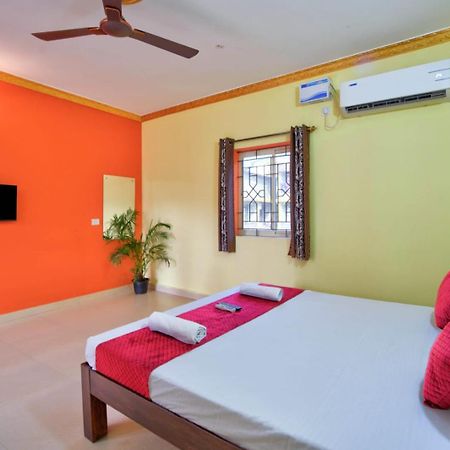 Hotel Savita กาลังกูติ ภายนอก รูปภาพ